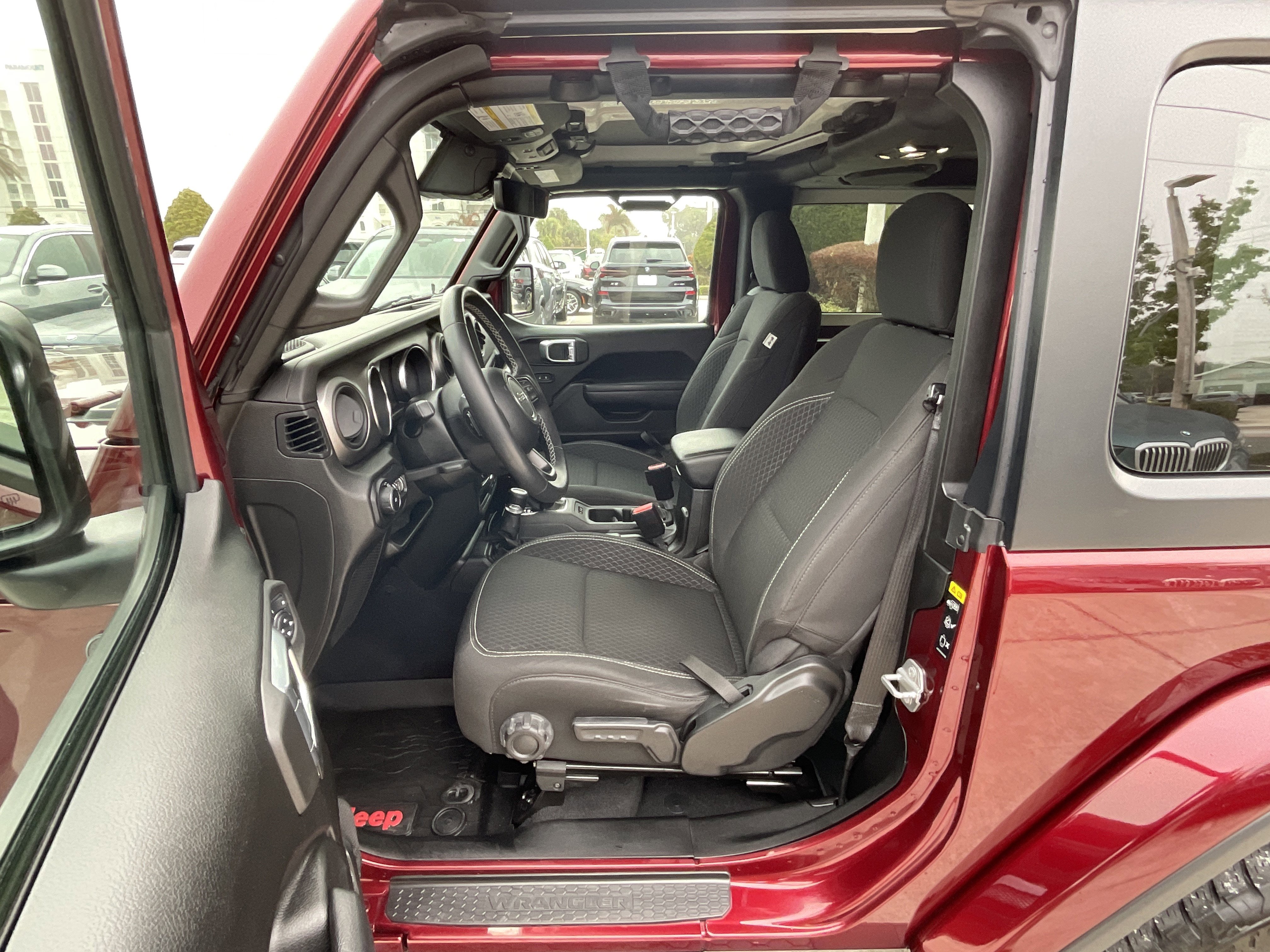 Used 2021 Jeep Wrangler Sport image 10