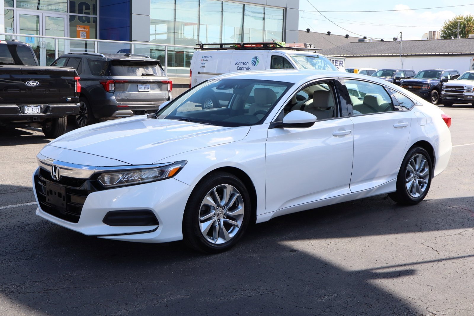 Used 2018 Honda Accord LX image 2
