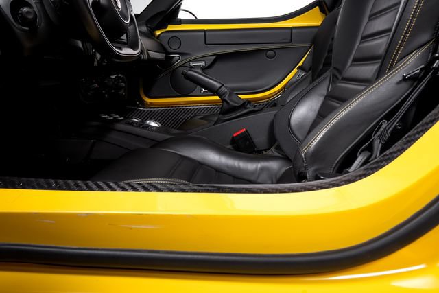 Used 2016 Alfa Romeo 4C Spider w/ Spider Track Package 4 RWD image 20