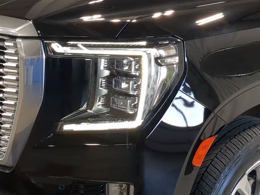 Used 2024 GMC Yukon Denali image 11