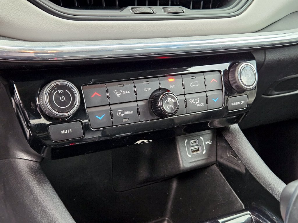 Used 2022 Jeep Compass Limited AWD/4WD image 22