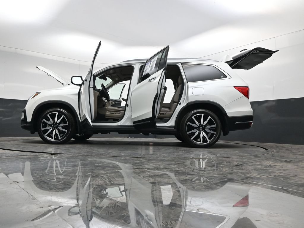 Used 2022 Honda Pilot Touring image 45