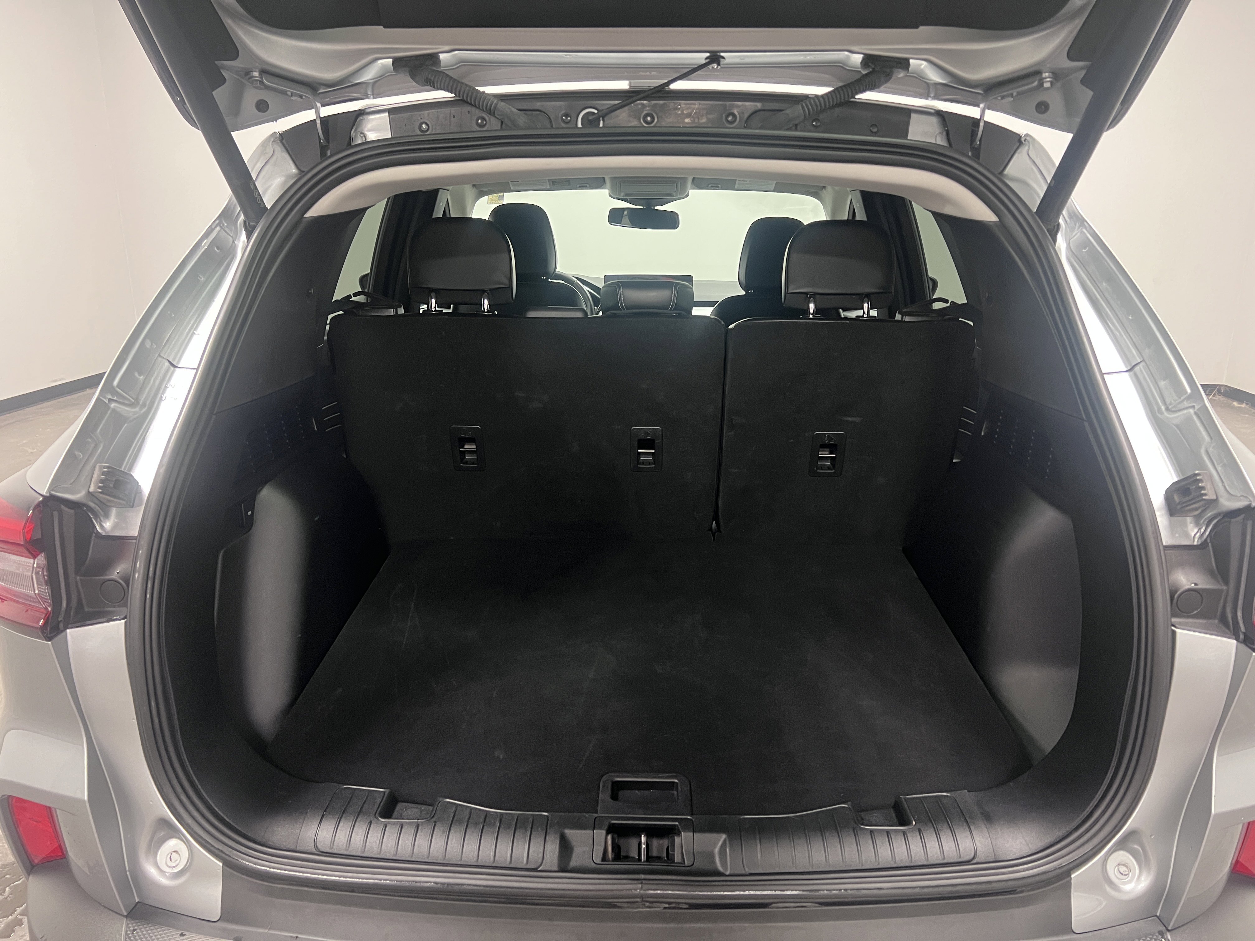 Used 2024 Ford Escape Platinum image 25