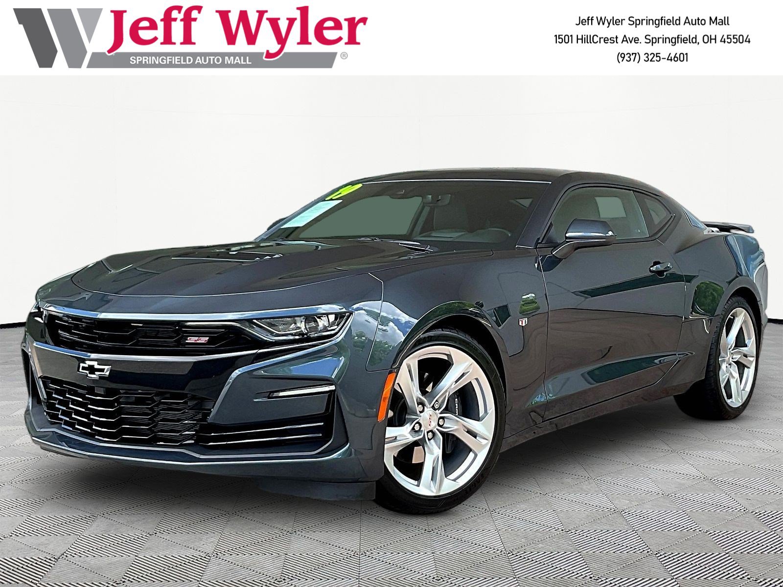 Used 2019 Chevrolet Camaro SS RWD image 1