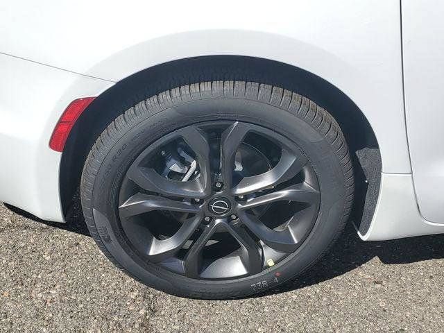 New 2026 Chrysler Pacifica Select FWD image 5