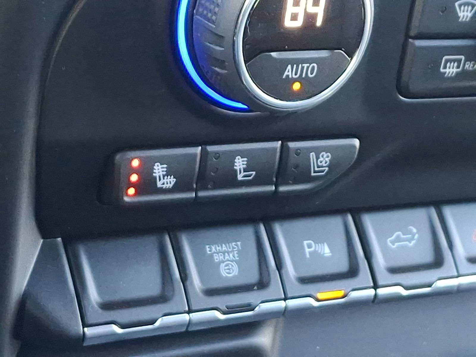 Used 2022 Chevrolet Silverado 2500 LTZ w/ LTZ Plus Package image 24