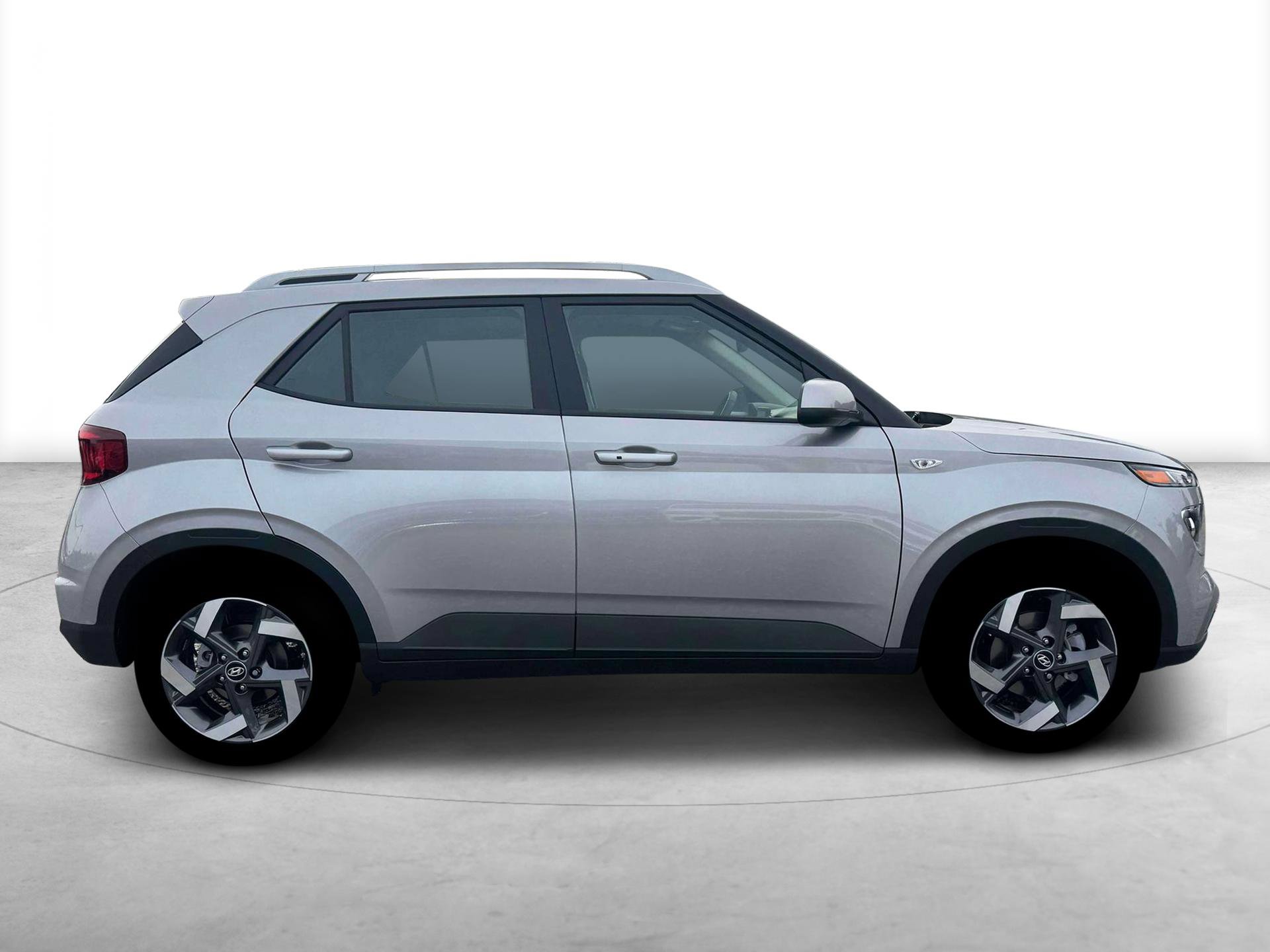 New 2026 Hyundai Venue SEL FWD image 9