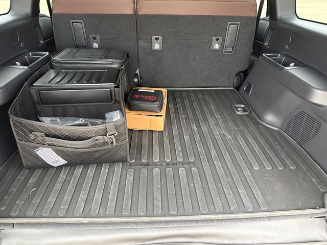 Used 2025 Toyota Land Cruiser w/ Premium Package image 9