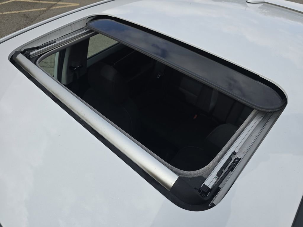 Used 2018 Hyundai Elantra Value Edition image 3