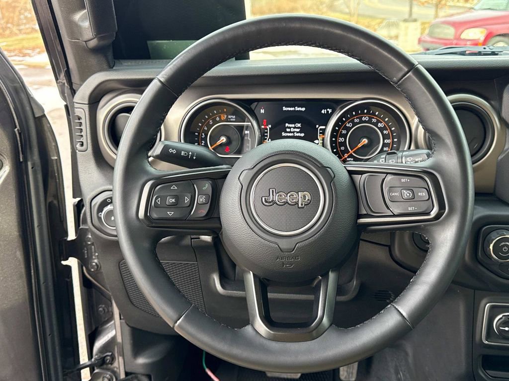 Used 2018 Jeep Wrangler Unlimited Sport S image 27