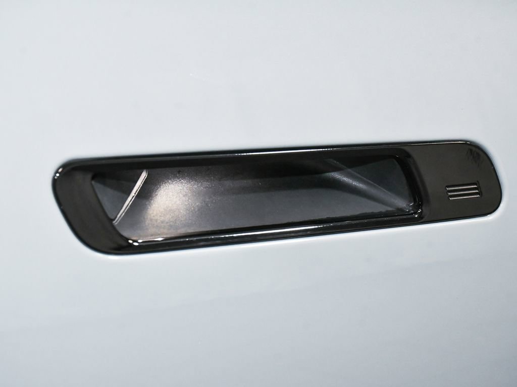 Used 2024 BMW i7 xDrive60 image 25