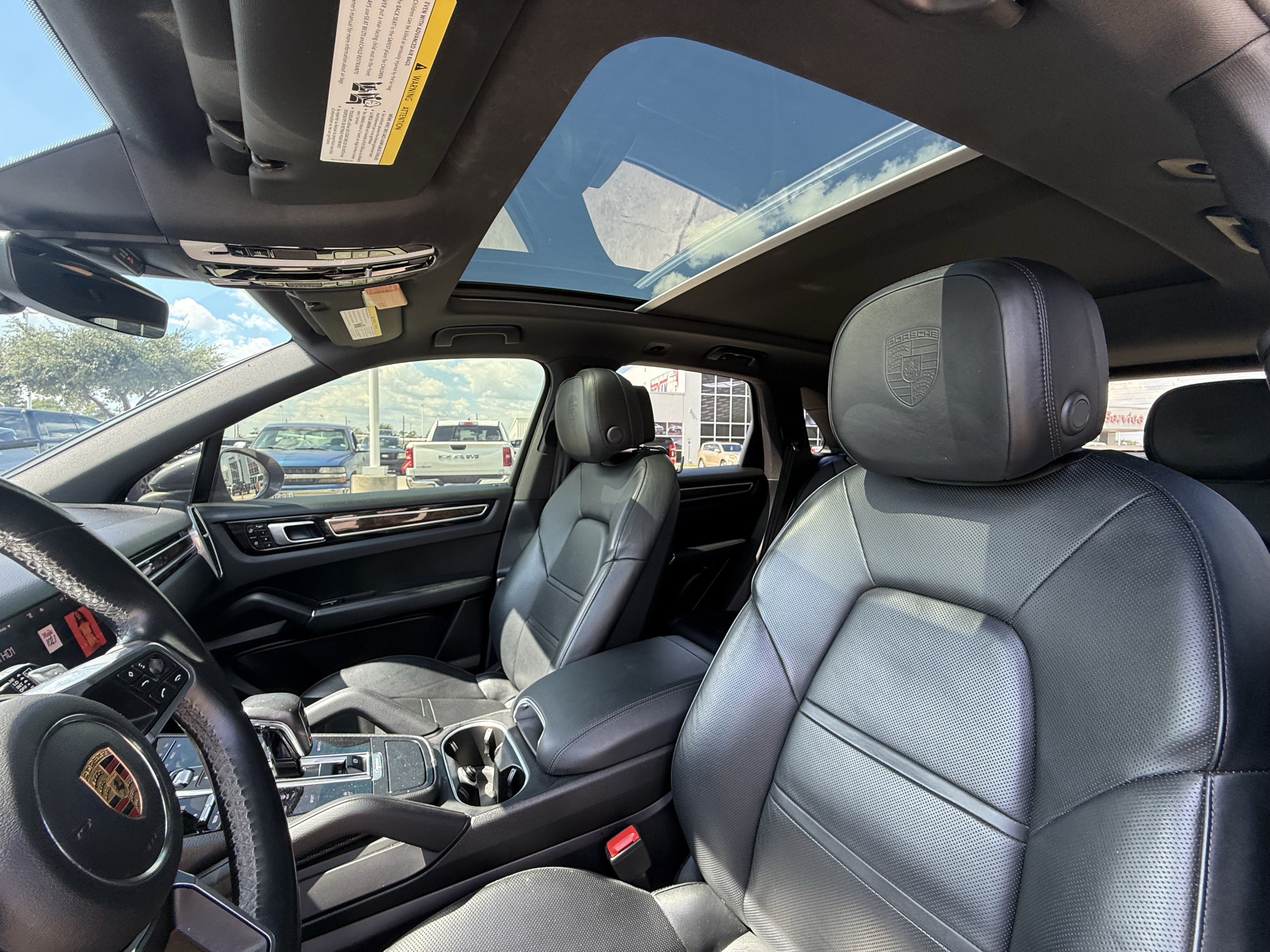 Used 2020 Porsche Cayenne AWD/4WD image 26