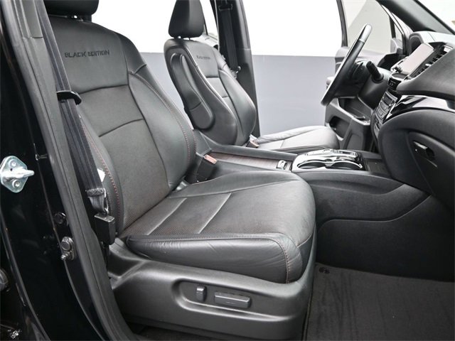 Used 2022 Honda Pilot Black Edition image 21