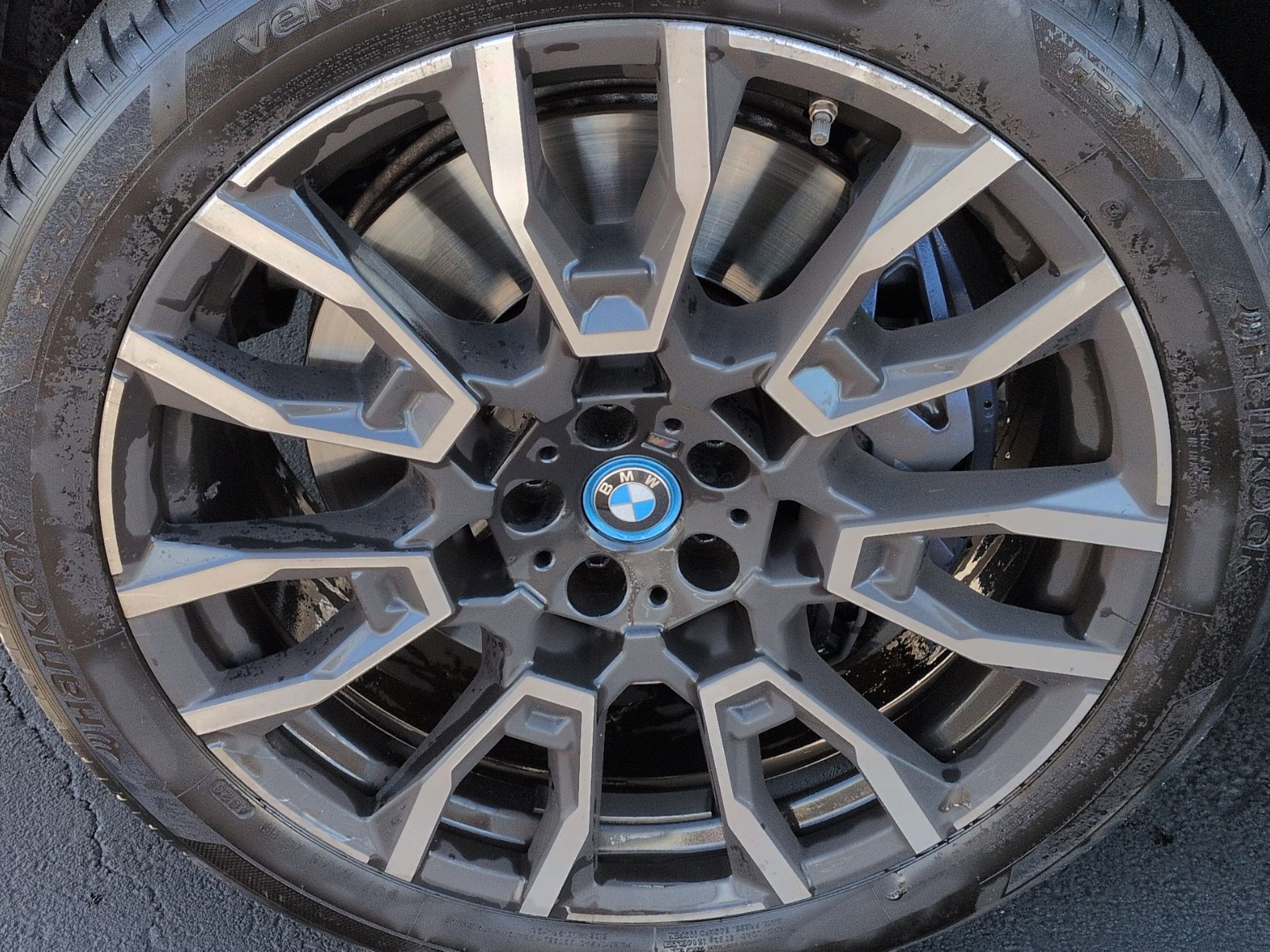 Certified 2024 BMW X5 xDrive50e w/ Executive Package image 13