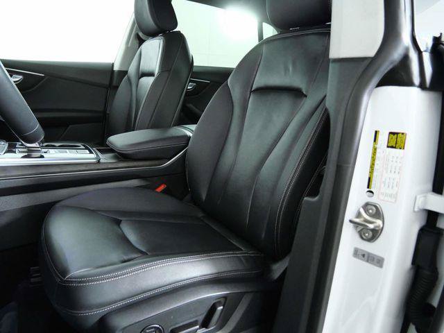 Used 2023 Audi Q8 Premium AWD/4WD image 17