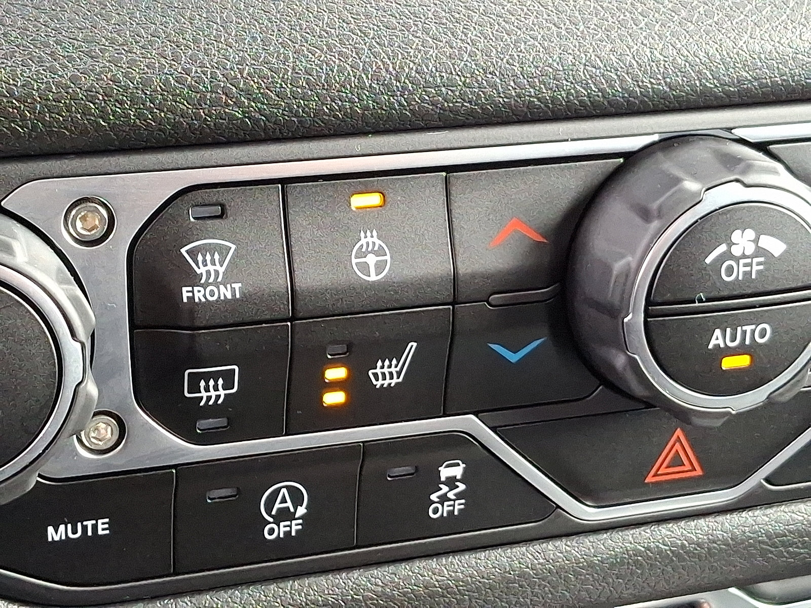 Certified 2024 Jeep Gladiator Sport image 23