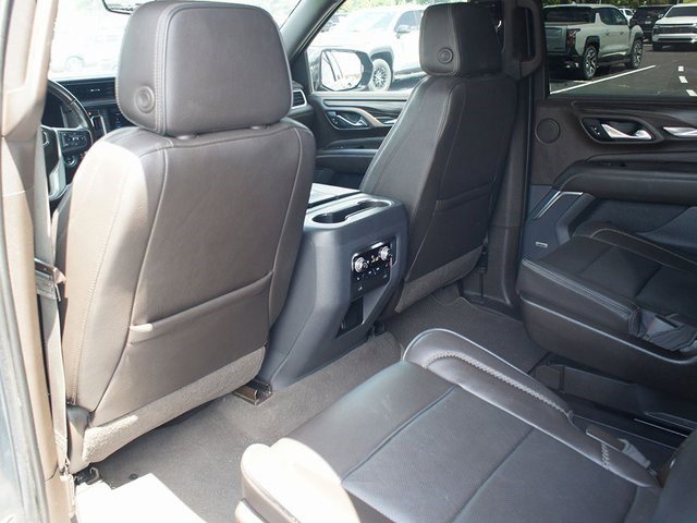 Used 2021 GMC Yukon Denali w/ Denali Premium Package image 11
