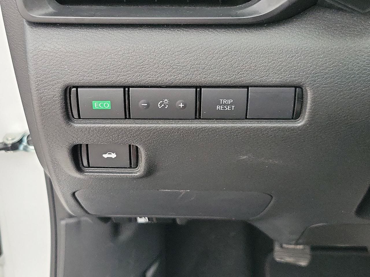 Used 2024 Nissan Sentra S FWD image 28