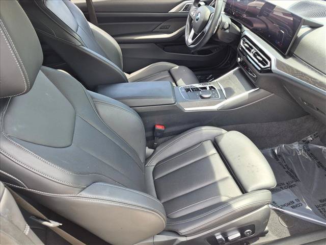 Used 2024 BMW 430i Coupe w/ Convenience Package RWD image 22