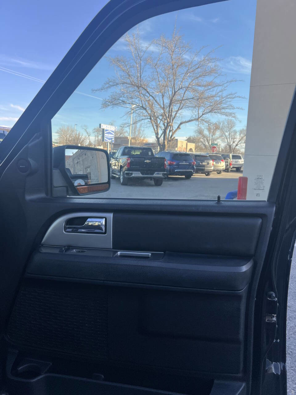 Used 2017 Ford Expedition EL Limited w/ Equipment Group 301A image 28