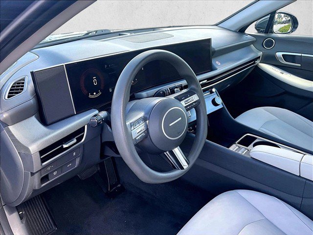 Used 2025 Hyundai Sonata SEL FWD image 14