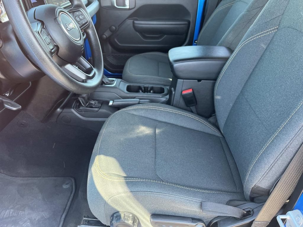 Used 2024 Jeep Wrangler Sport AWD/4WD image 18