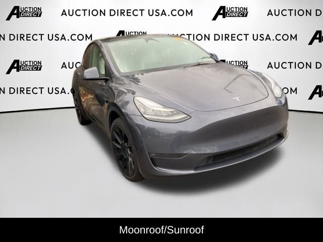 Used 2023 Tesla Model Y Long Range image 3