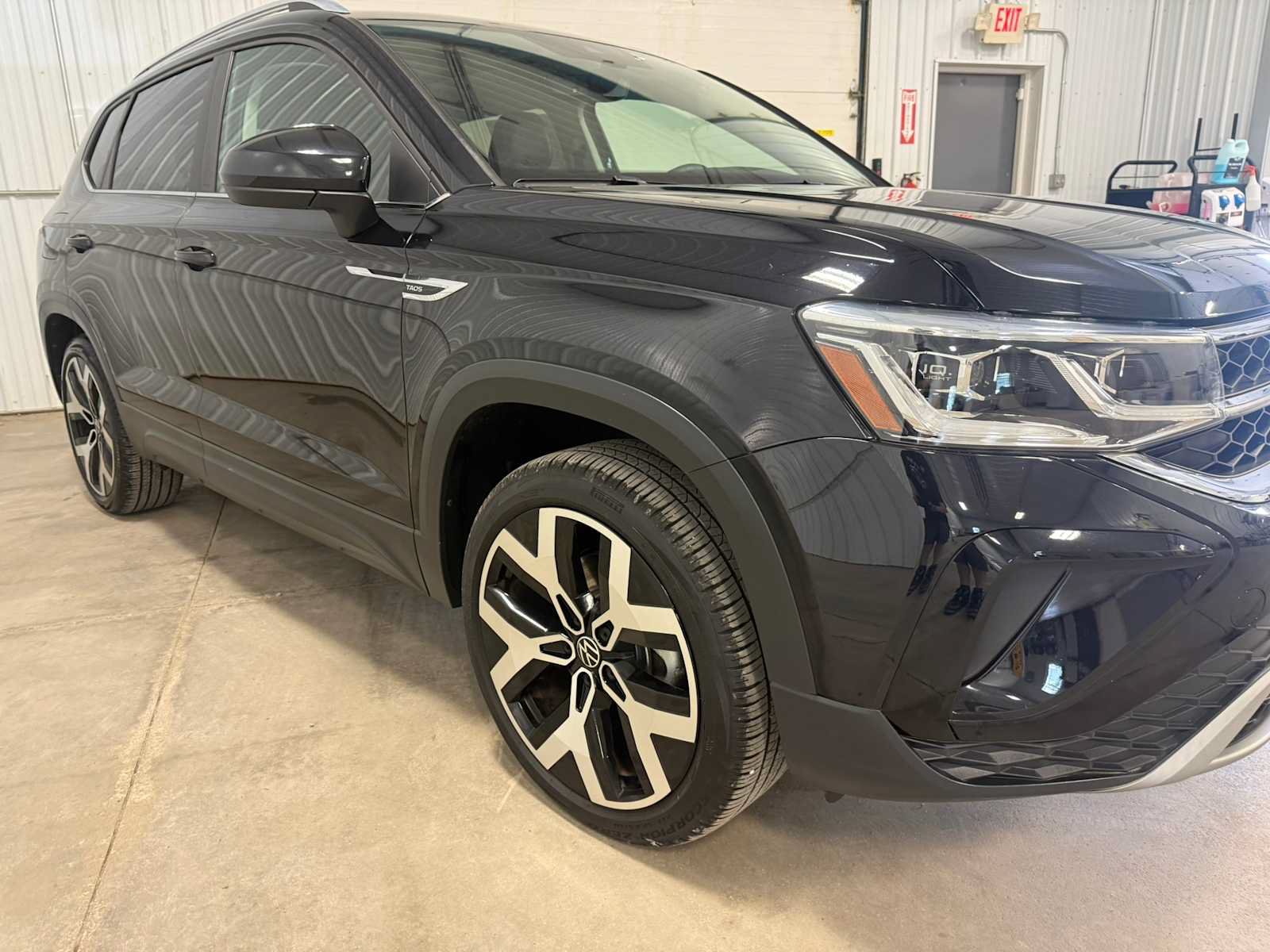 Certified 2023 Volkswagen Taos SEL AWD/4WD image 10
