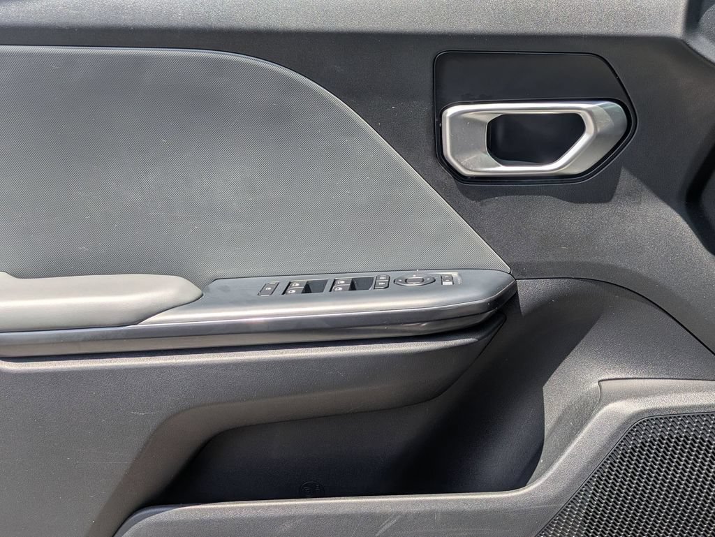 Used 2025 Kia K4 FWD image 11