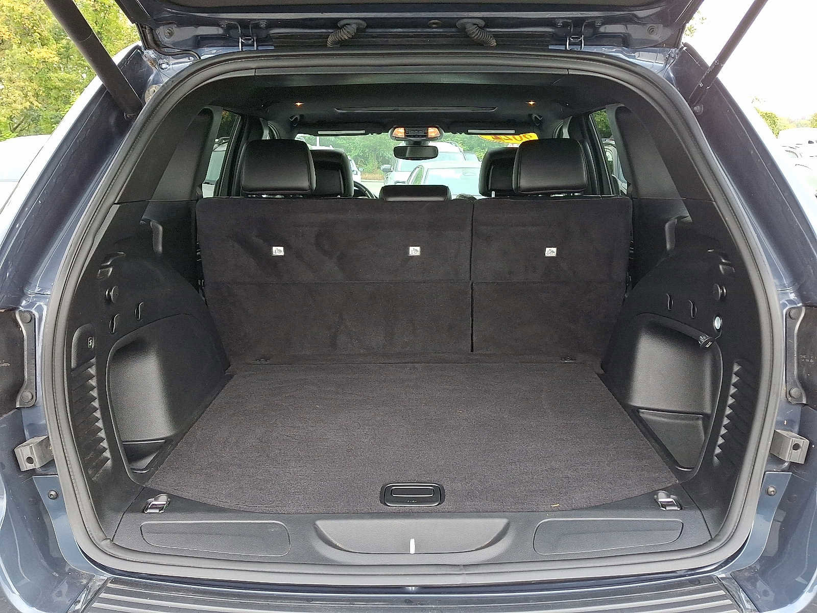 Used 2021 Jeep Grand Cherokee Limited image 31