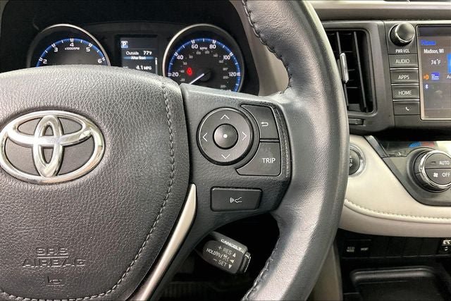 Used 2018 Toyota RAV4 XLE AWD/4WD image 24