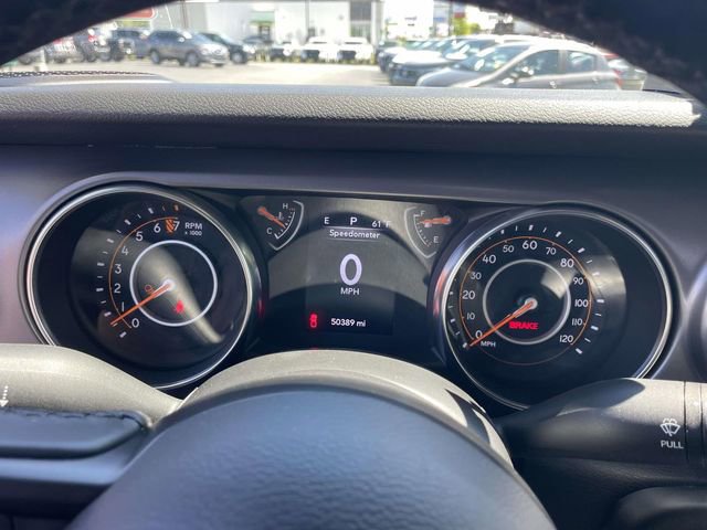 Used 2021 Jeep Gladiator Willys AWD/4WD image 18