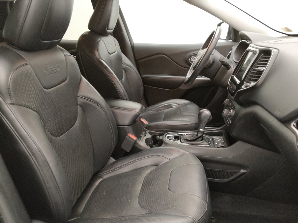 Used 2019 Jeep Cherokee Limited FWD image 21