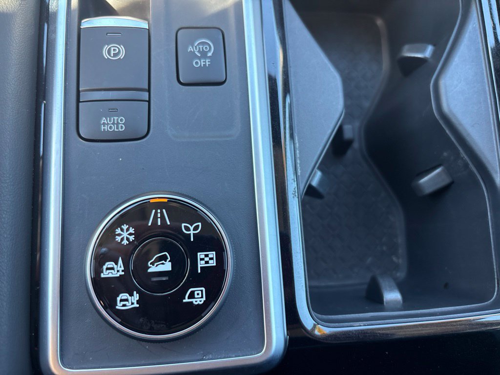 Certified 2025 Nissan Pathfinder SV AWD/4WD image 33