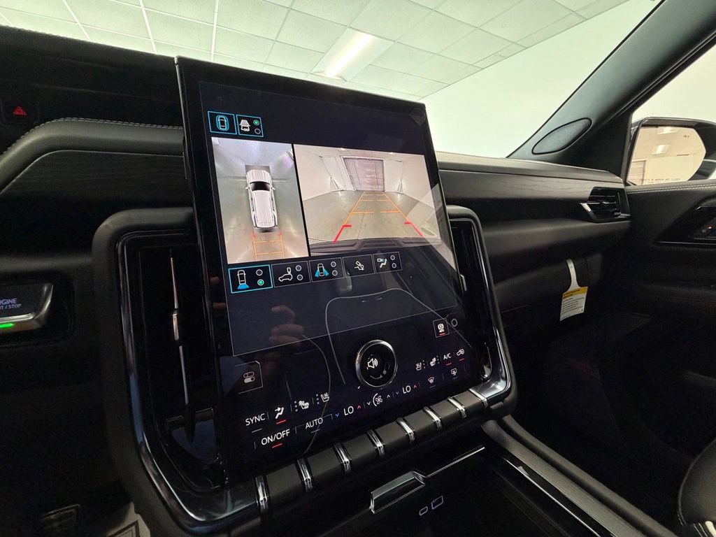 New 2026 GMC Yukon AT4 Ultimate w/ LPO, Floor Liner Package AWD/4WD image 17