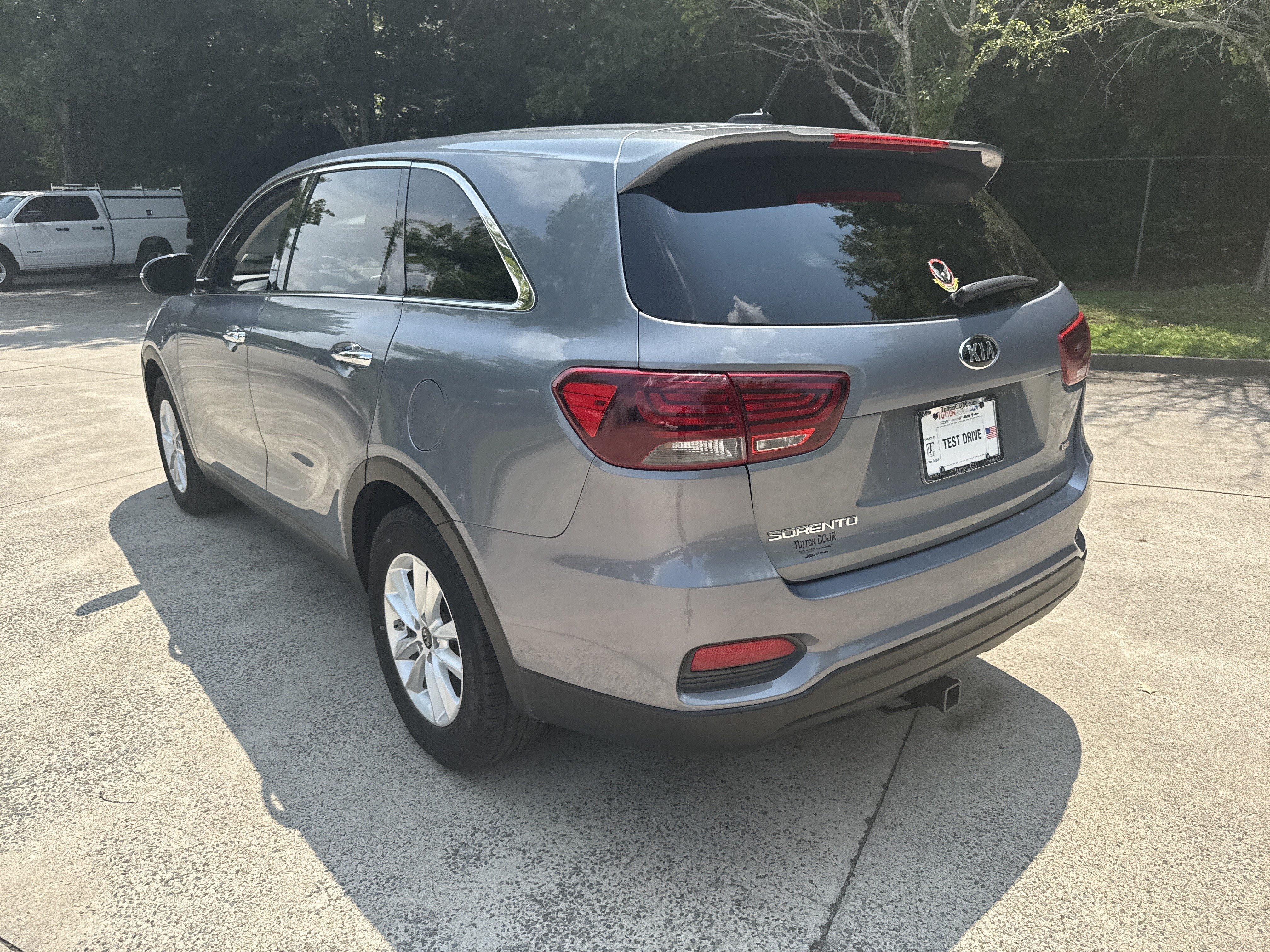 Used 2020 Kia Sorento LX FWD image 5