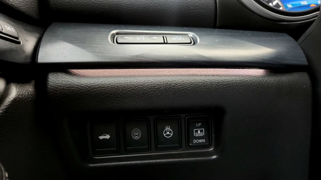 Used 2023 Nissan Maxima Platinum w/ Sport Mat Group FWD image 33