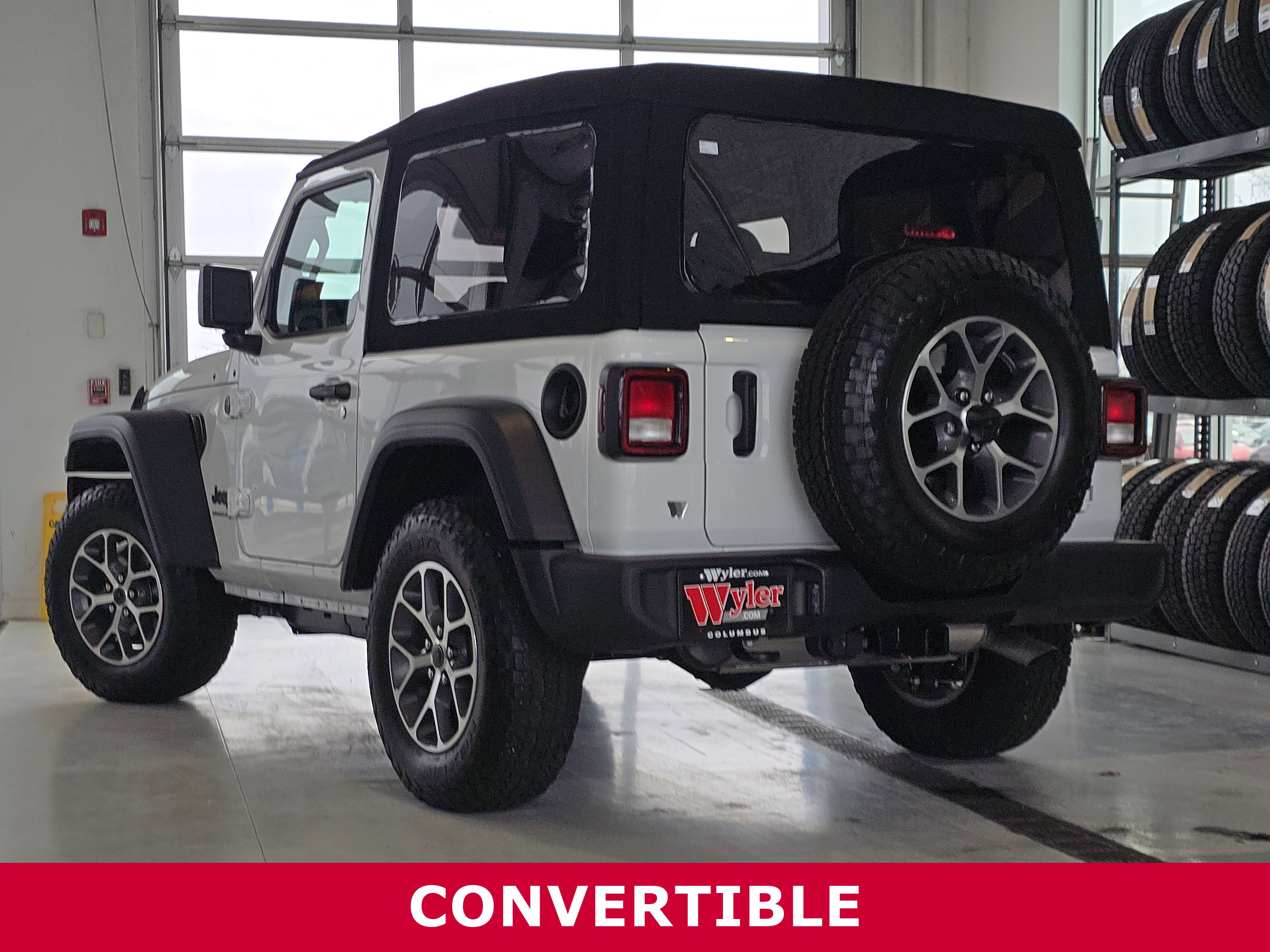 Used 2024 Jeep Wrangler Sport S image 15