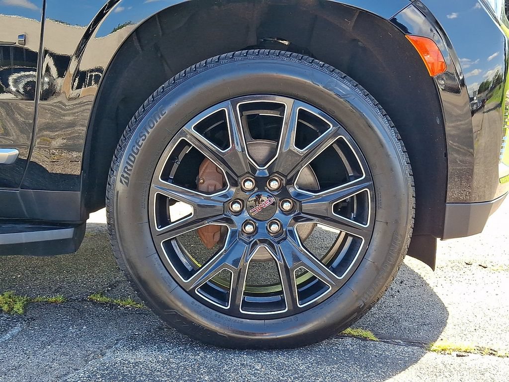 Used 2024 GMC Yukon Denali AWD/4WD image 10