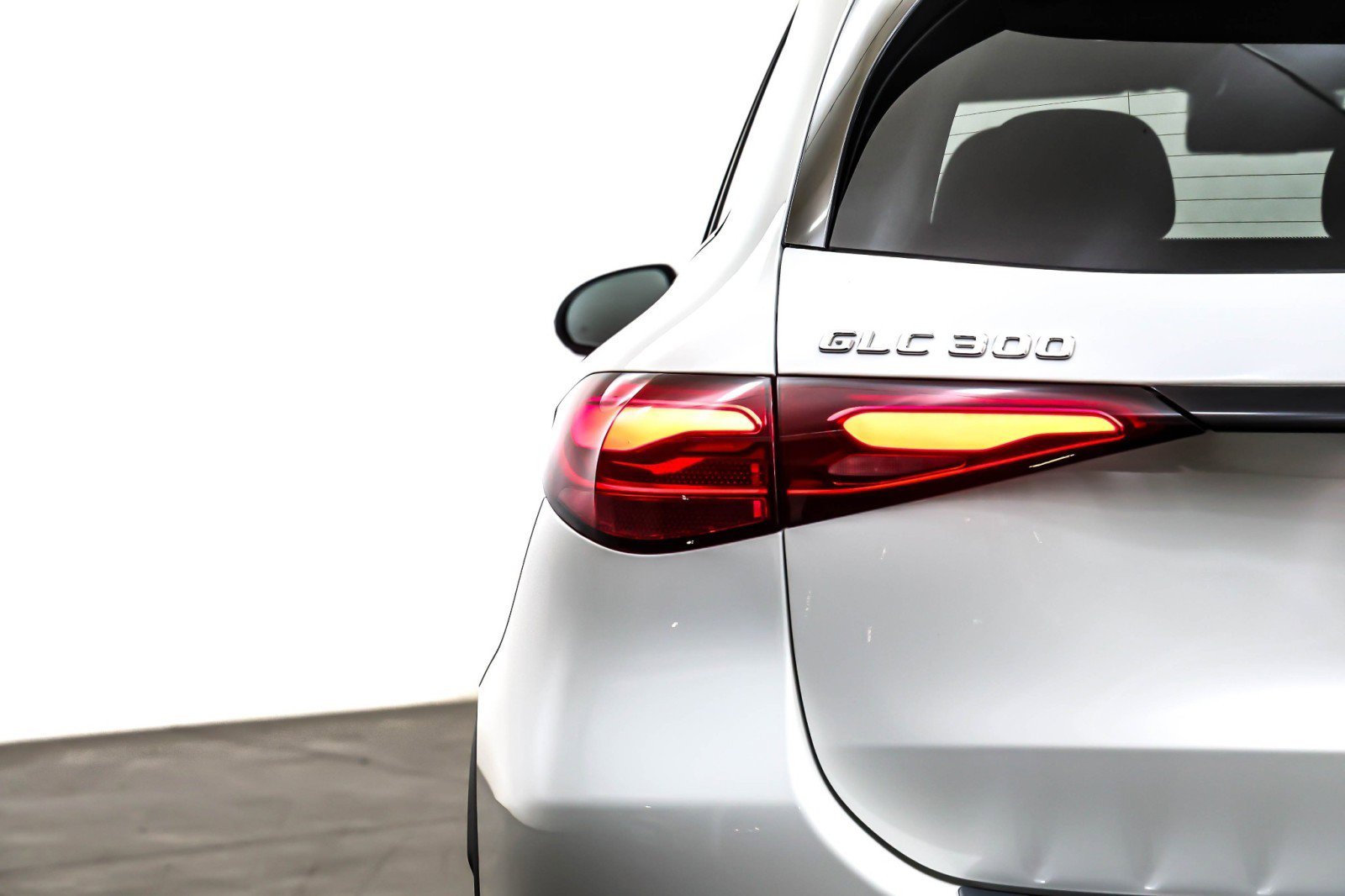 Certified 2025 Mercedes-Benz GLC 300 image 16