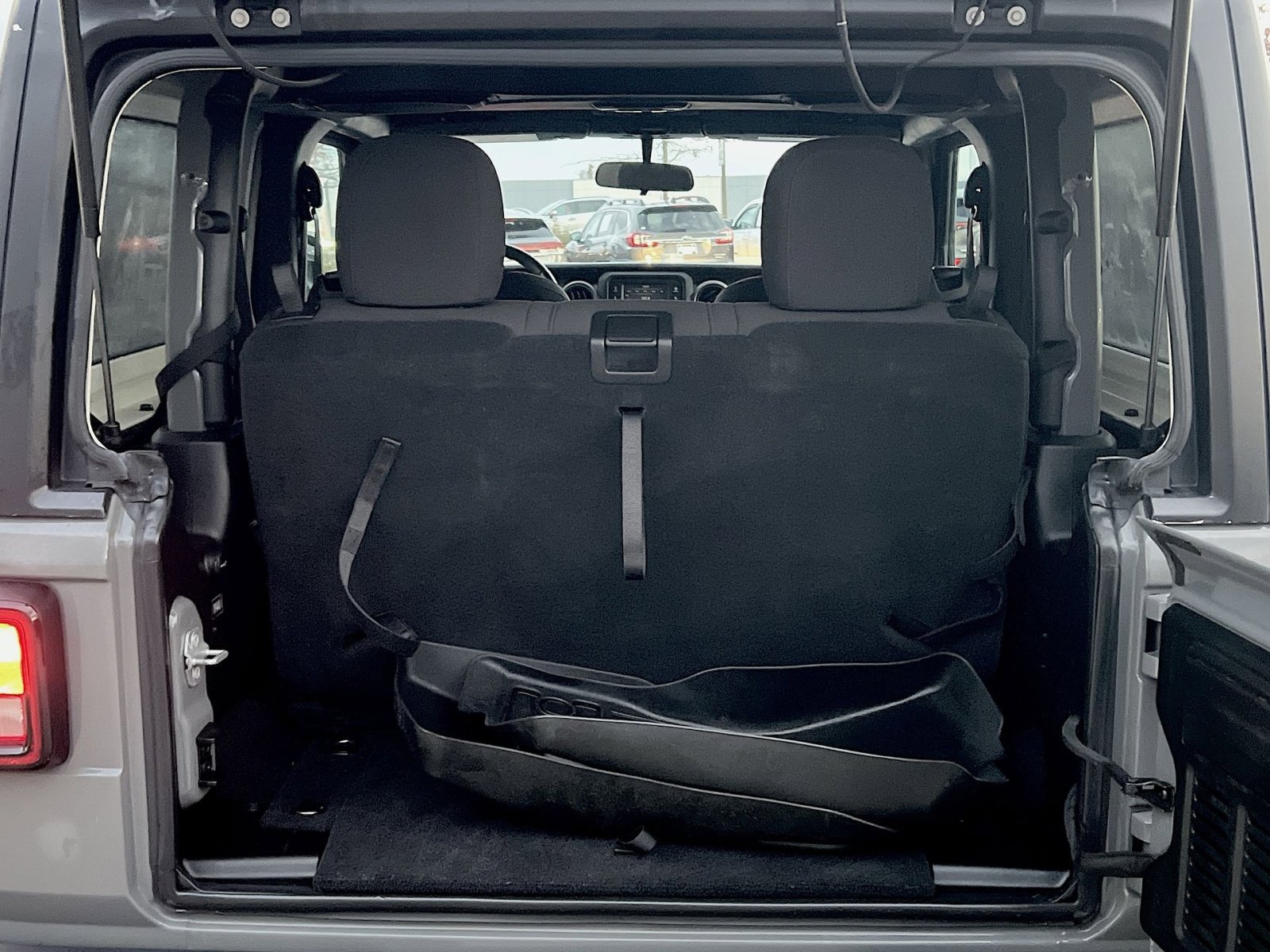 Used 2019 Jeep Wrangler Sport image 23