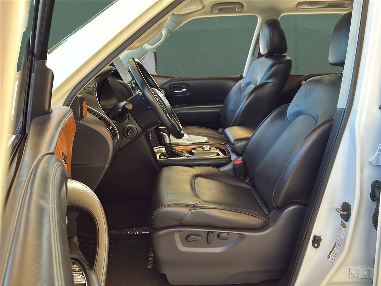 Used 2021 Nissan Armada SL w/ Captain's Chairs Package image 31