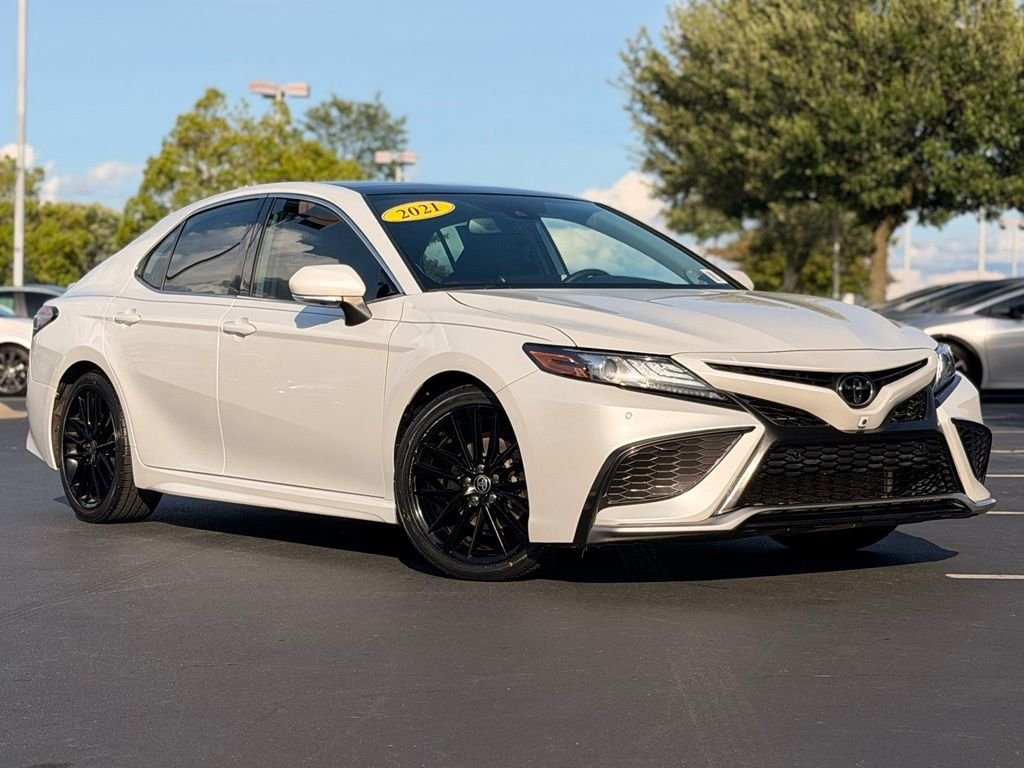 Used 2021 Toyota Camry XSE w/ Navigation Package FWD image 2