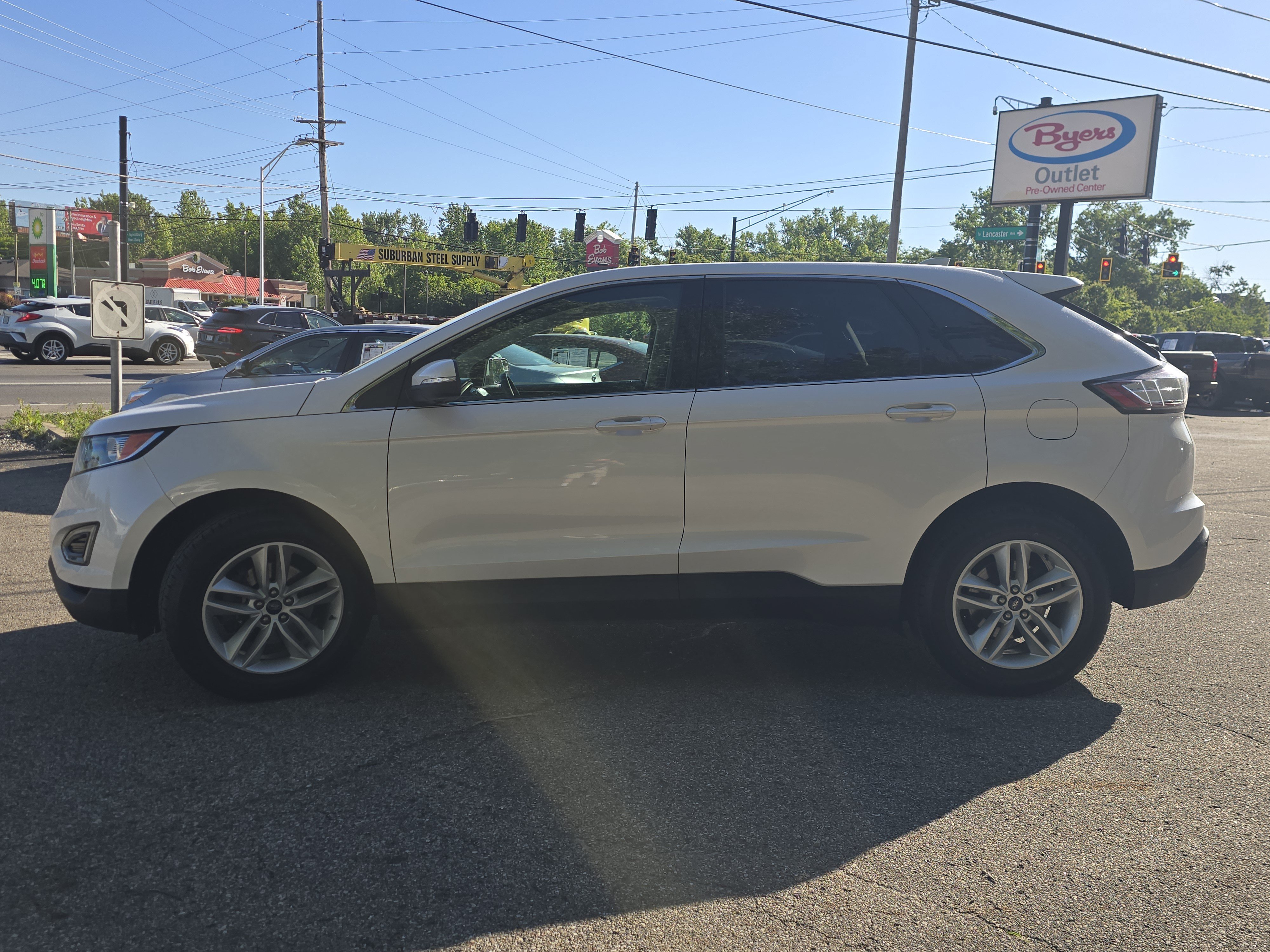 Used 2018 Ford Edge SEL w/ Equipment Group 201A FWD image 4