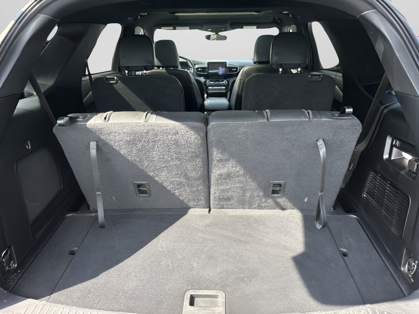 Used 2022 Ford Explorer ST-Line w/ Class IV Trailer Tow Package image 26