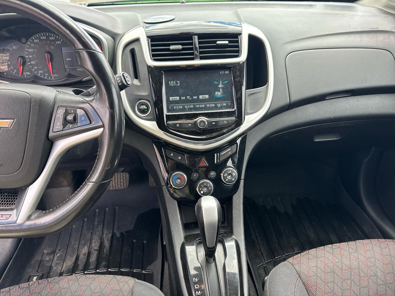 Used 2017 Chevrolet Sonic LT w/ Convenience Package FWD image 10