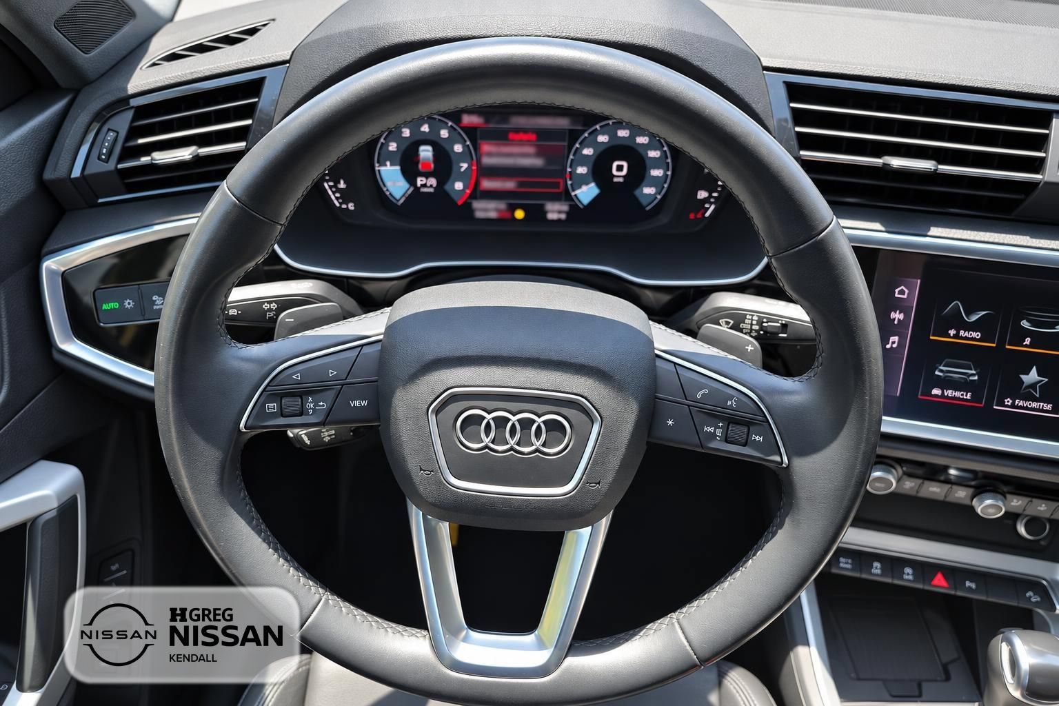 Used 2024 Audi Q3 2.0T Premium AWD/4WD image 10