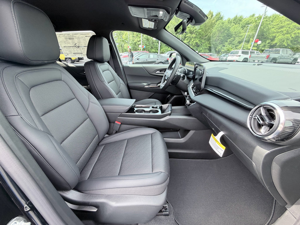 New 2026 Chevrolet Equinox LT w/ Convenience Package II AWD/4WD image 24