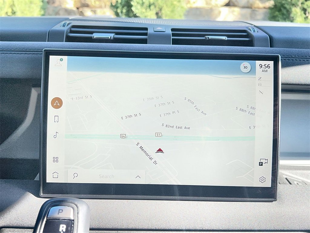 Used 2023 Land Rover Defender 130 S image 25