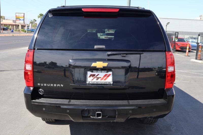Used 2014 Chevrolet Suburban LT AWD/4WD image 6
